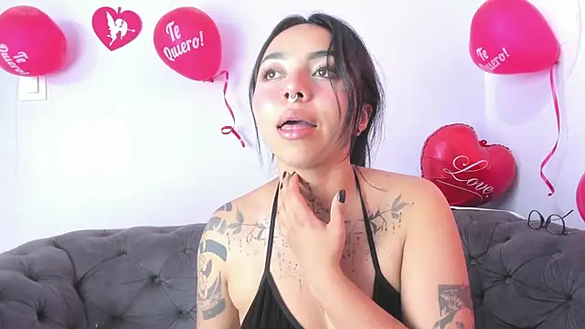 Chat +18 de miss_soffi_ ao vivo