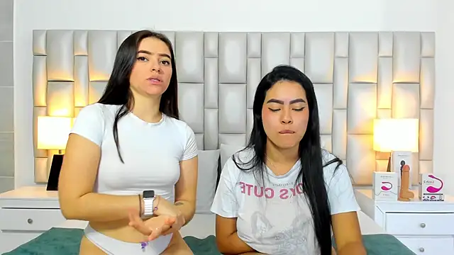 paola_katy_dicks Live XXX-chat