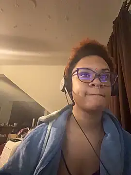 Chat +18 de nickytheehawtie ao vivo