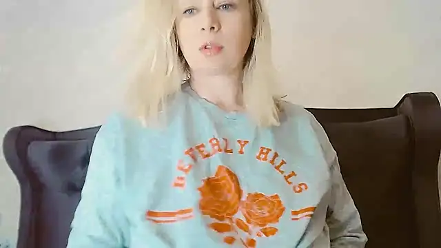 Show modela Olesya na web-kameri