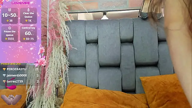 Онлайн чат XXX JESSYCORTES