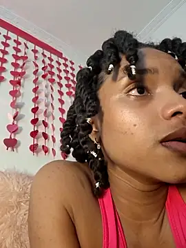 Pokazy przed kamerką – Ebony_love07