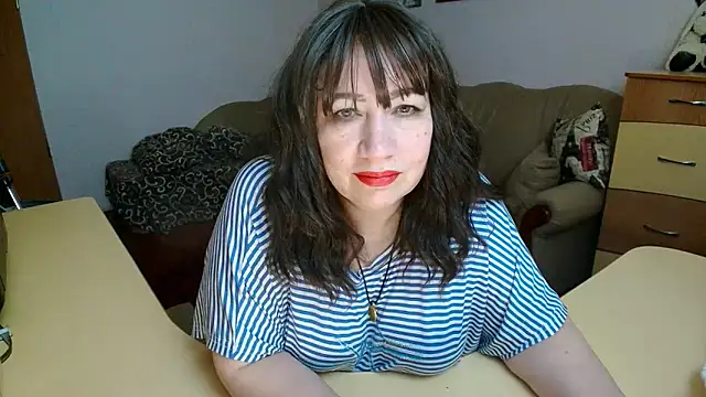 Show modela Lucretia_Goldi_ na web-kameri