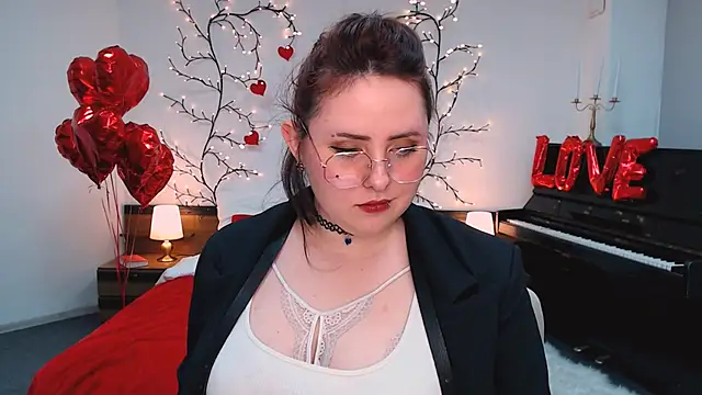 Hennessy_bunny Chat XXX live