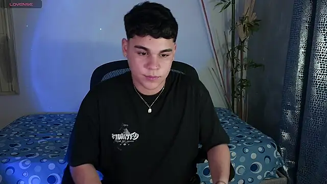 دردشة eithan_jonnes الجنسية المباشرة