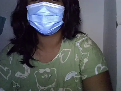 Artinah22 Live XXX-Chat