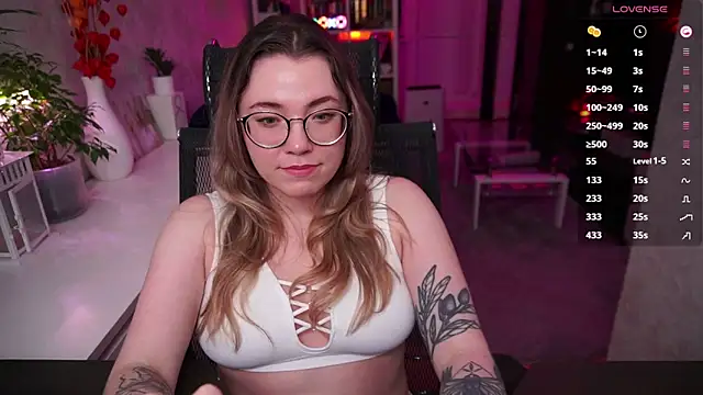 Chat +18 de RemyCute ao vivo