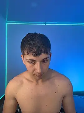 oliver_kyy Webcam Show