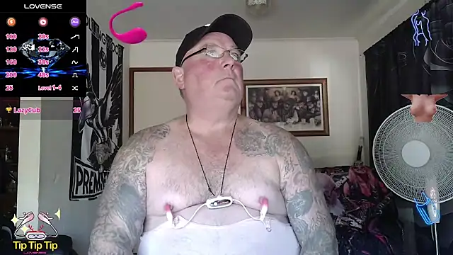 KINKYBLUEYES69 Adlı Modelin Canlı XXX Sohbeti