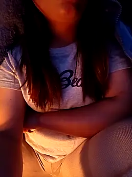 XXX chat uživo modela sowbibi