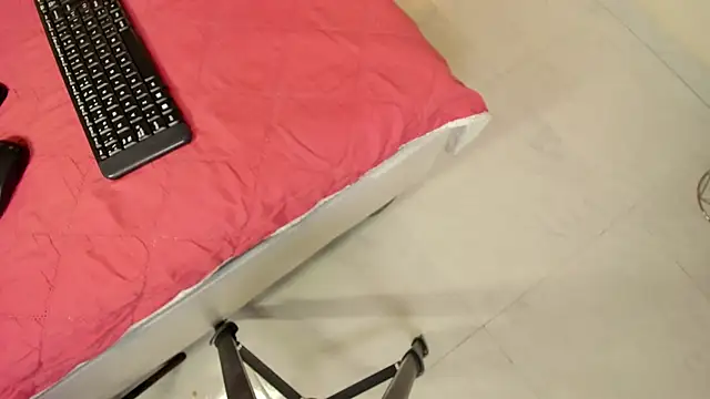 MelodyBlazze 现场XXX聊天