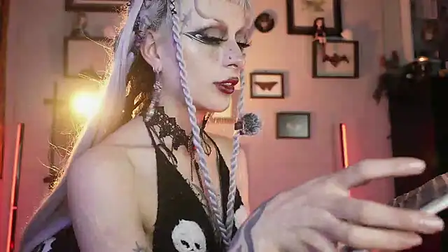 insania_9999_ – Live XXX-chat