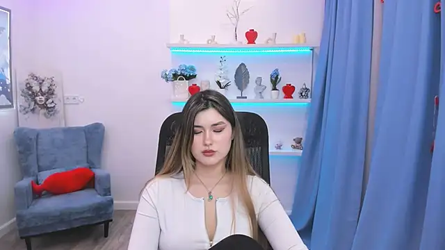 AnneTLi Pertunjukan Webcam