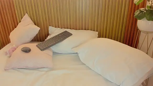 lindaa_natashaa_: απευθείας συνομιλία ΧΧΧ