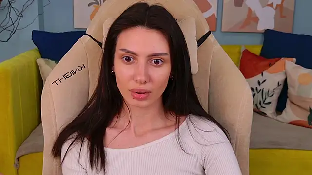 دردشة BellaMell الجنسية المباشرة