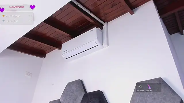 Živý XXX chat DulceJones