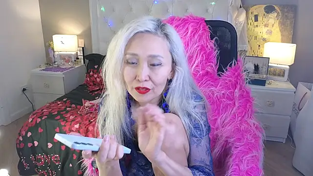 Živý XXX chat RoxalanaStar