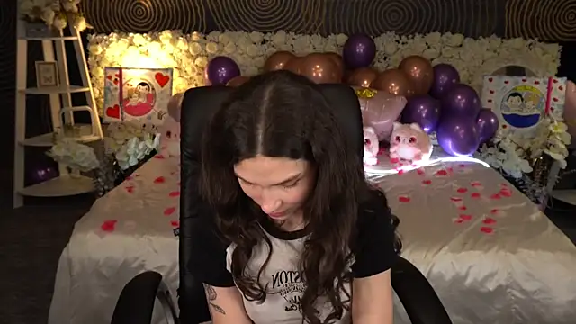 Chat +18 de BabyFlowerr ao vivo