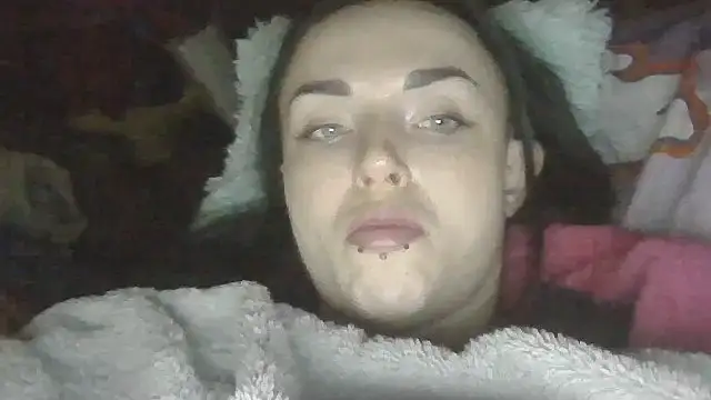 Trinsy_Love: онлайн-секс-чат