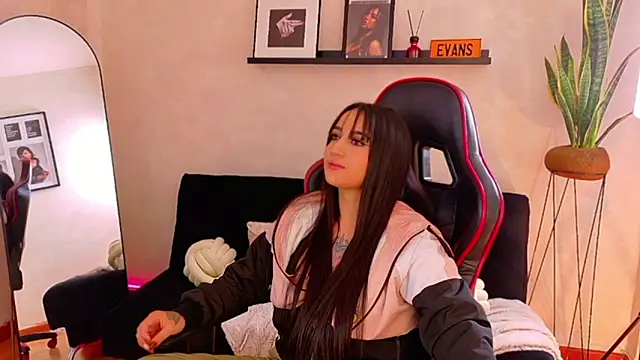 Živý XXX chat EmmyEvans1