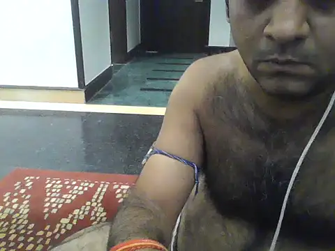 rarindam17's Live XXX Chat