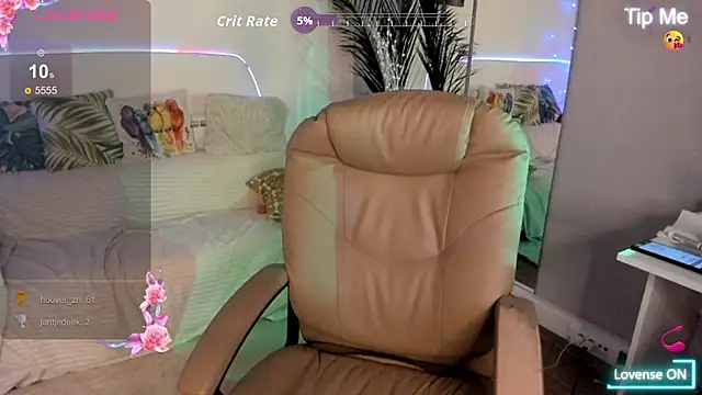 AliceW0ral 现场XXX聊天