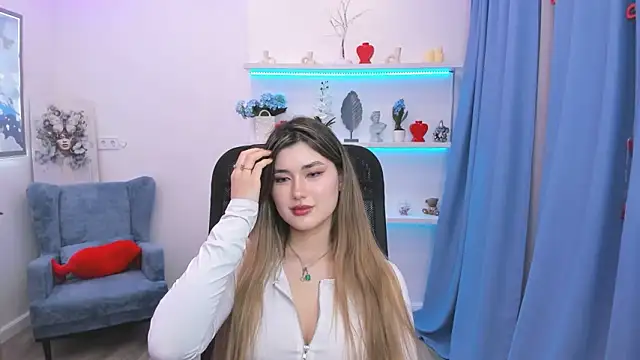 Chat +18 de AnneTLi ao vivo