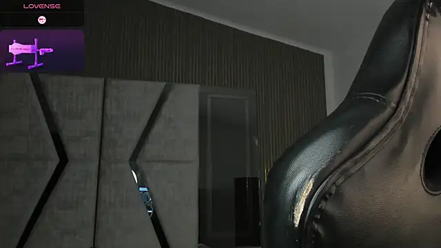 LiamDeep Adlı Modelin Canlı XXX Sohbeti