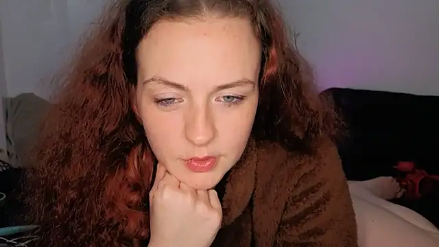 ENGLISHEMILY_69's Live XXX Chat