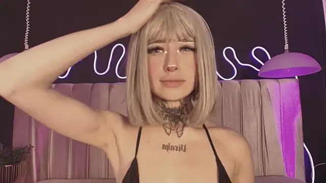 Zhally_Dee 라이브 XXX 채팅