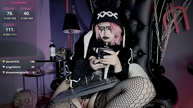 Chat +18 de Navier__ ao vivo