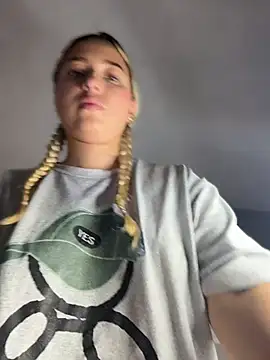 Онлайн чат XXX Irisweet_