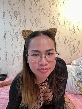 Živý XXX chat Ponthip