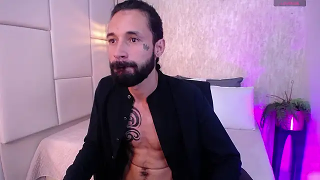 Hisoka_011 – Naživo XXX chat