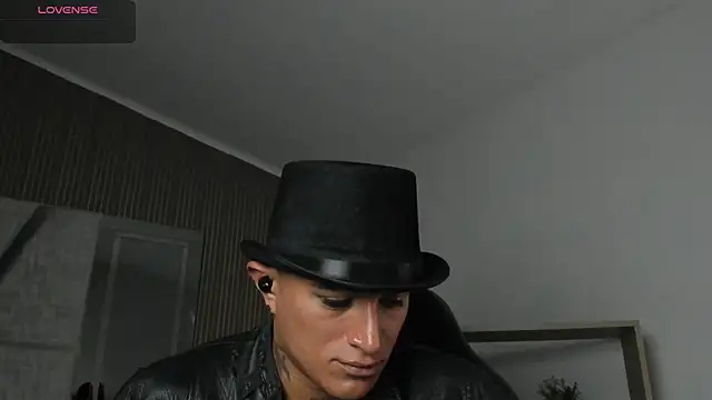 LiamDeep: онлайн-секс-чат