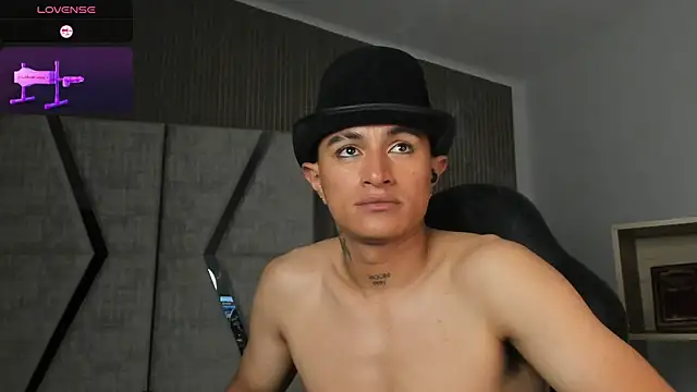 LiamDeepn Live XXX chat