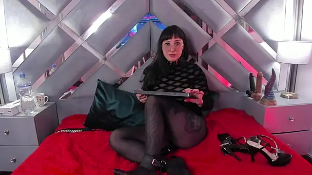 Živý XXX chat Ravenna666_