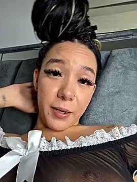 alaia_princess Adlı Modelin Canlı XXX Sohbeti