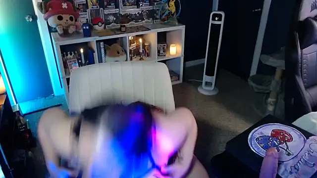 HazeyViolet333 Webcam show