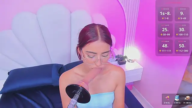 Ary__cherry élő XXX-chatje