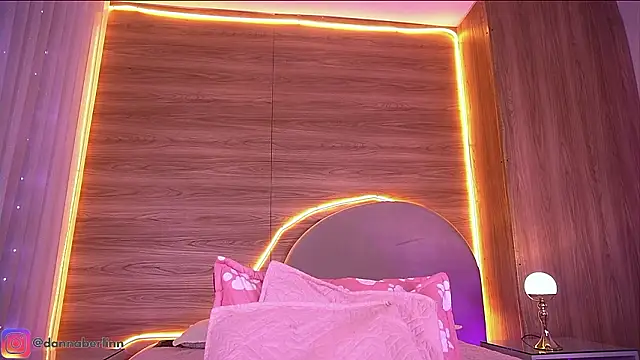 danna_berlin_ élő XXX-chatje