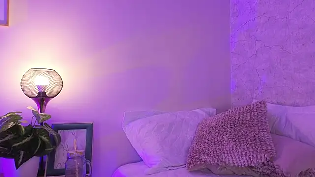 Chat +18 de DahianaWalcott ao vivo