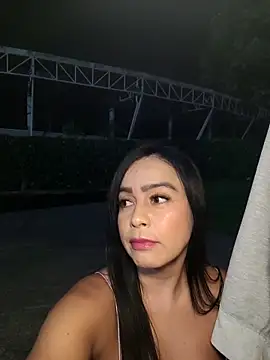 Pertunjukan Kamera Web _kathaLopez_