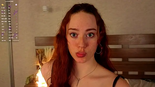 StacyWatts Chat XXX in diretta