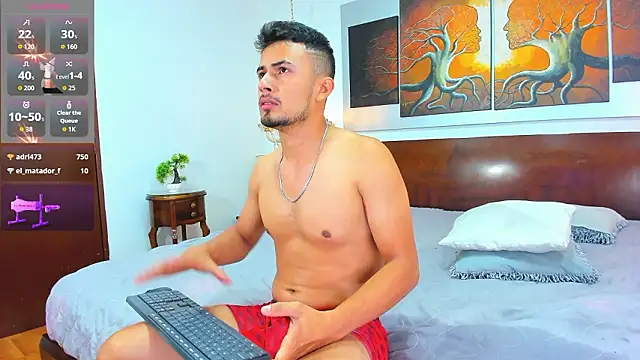 Chat +18 de Valentiinoss ao vivo