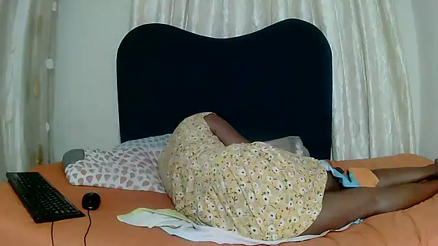 Exotic_FreakyQueen's Webcam Show