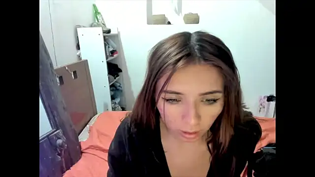 megan_doll2123 Adlı Modelin Canlı XXX Sohbeti