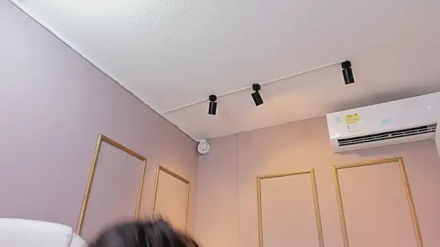 NahimiThompson 即時 XXX 聊天