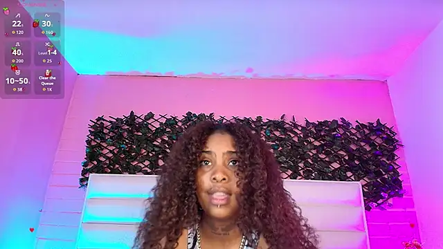 Chat +18 de Triipsy ao vivo