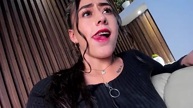 camila_martinez0 라이브 XXX 채팅